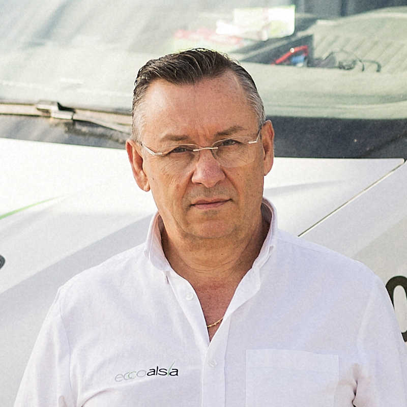 Valentín Correa Carballo - Director General